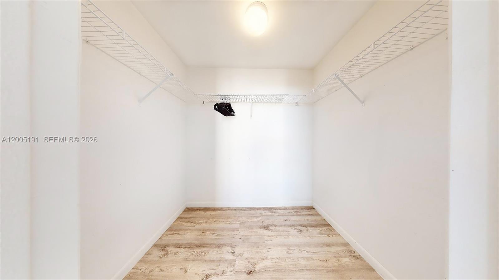 VIZCAYNE NORTH CONDO - Residential Lease