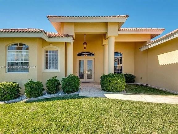 Property for Sale at 5346 Bayview Ave, Cape Coral, Lee County, Florida - Bedrooms: 3 
Bathrooms: 3  - $1,225,000
