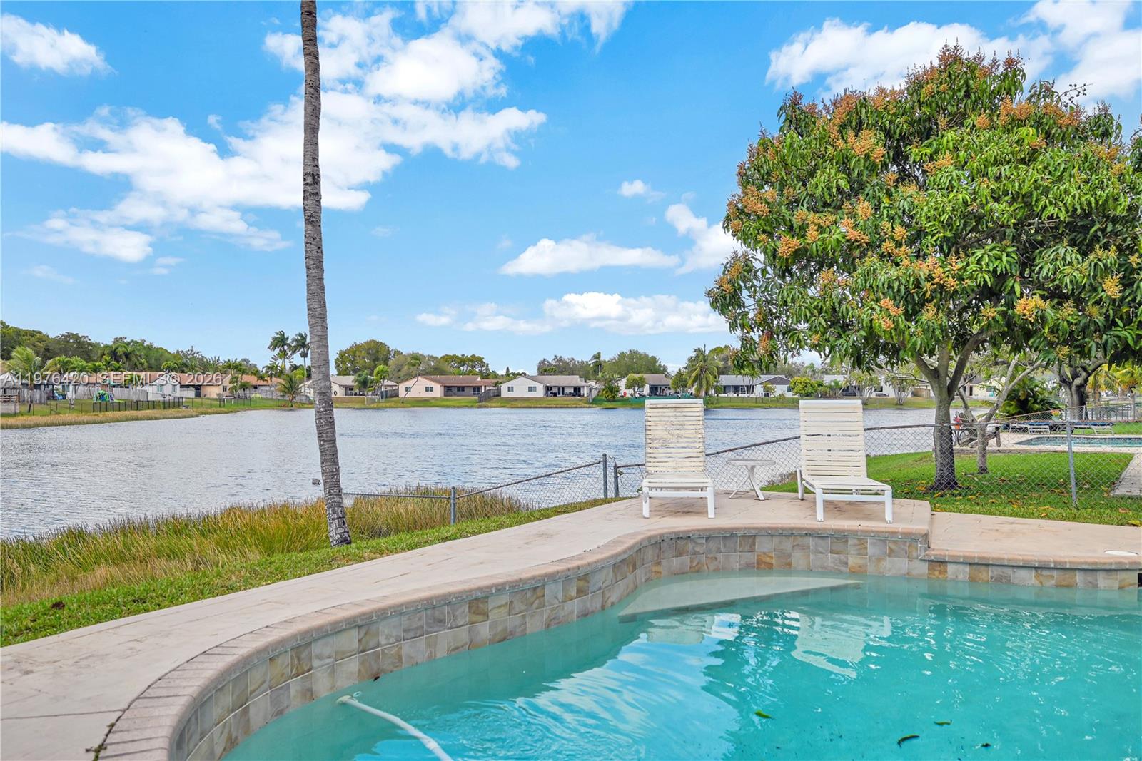 FLAMINGO GARDENS-PHASE TW - Residential Lease