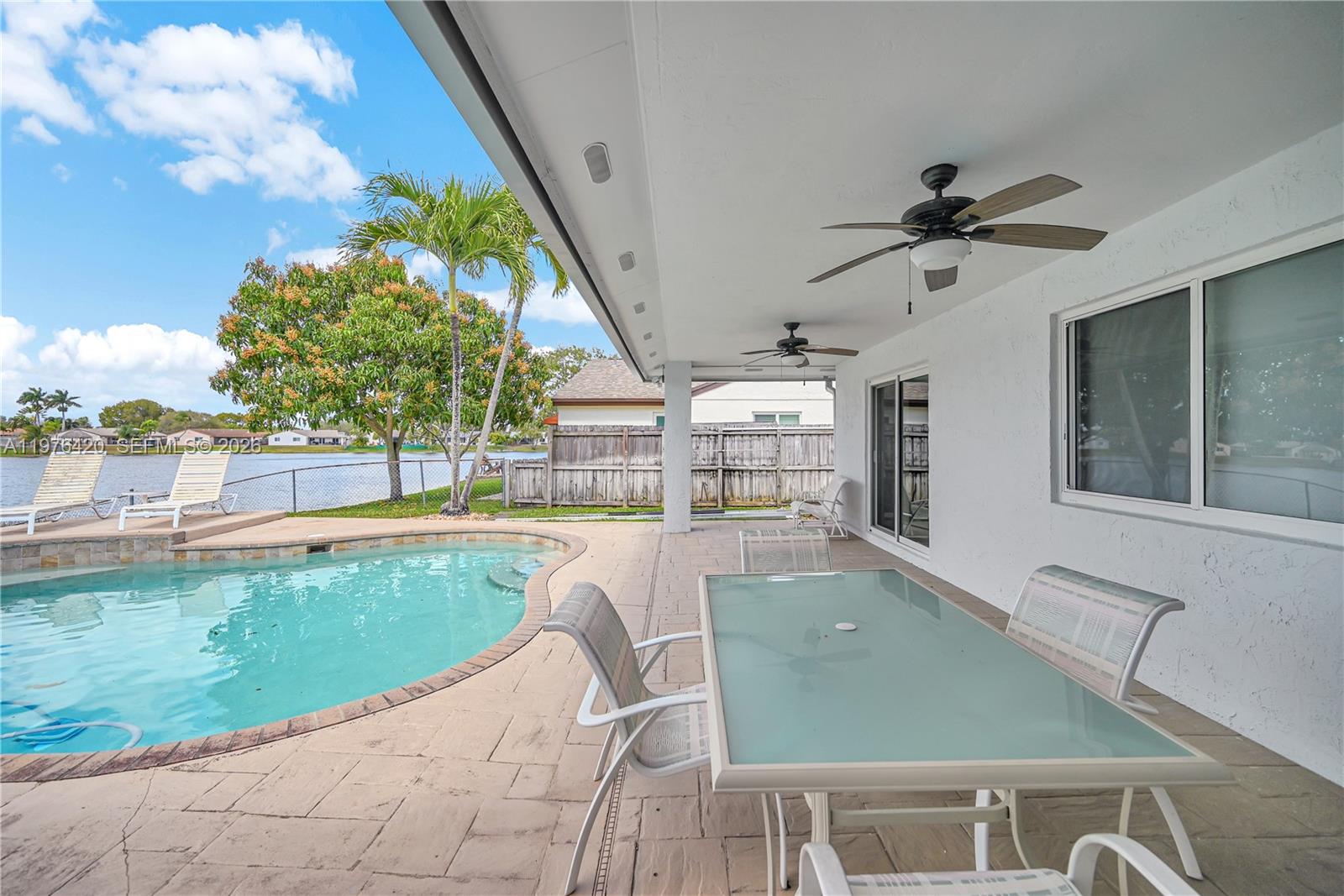 FLAMINGO GARDENS-PHASE TW - Residential Lease