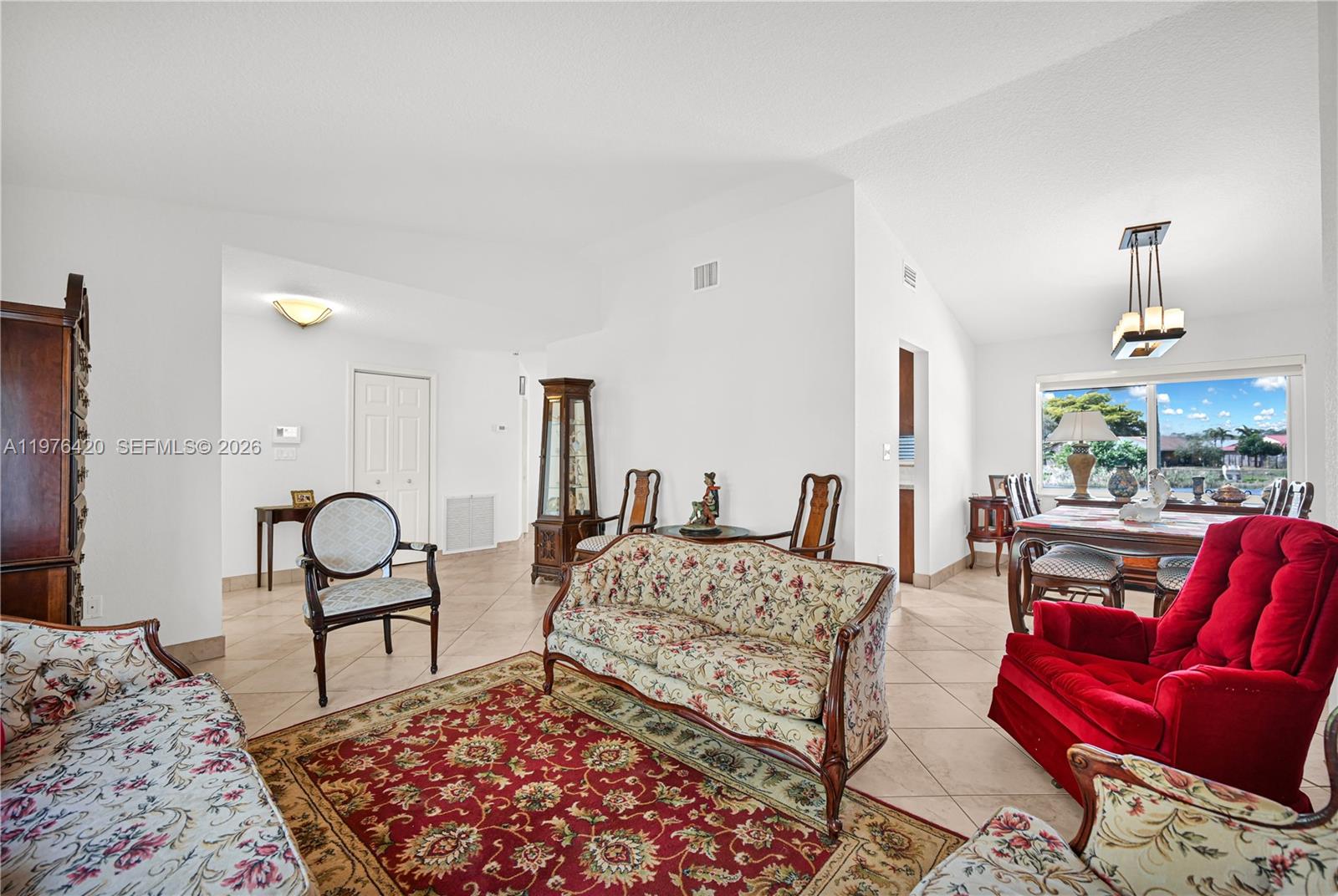 FLAMINGO GARDENS-PHASE TW - Residential Lease