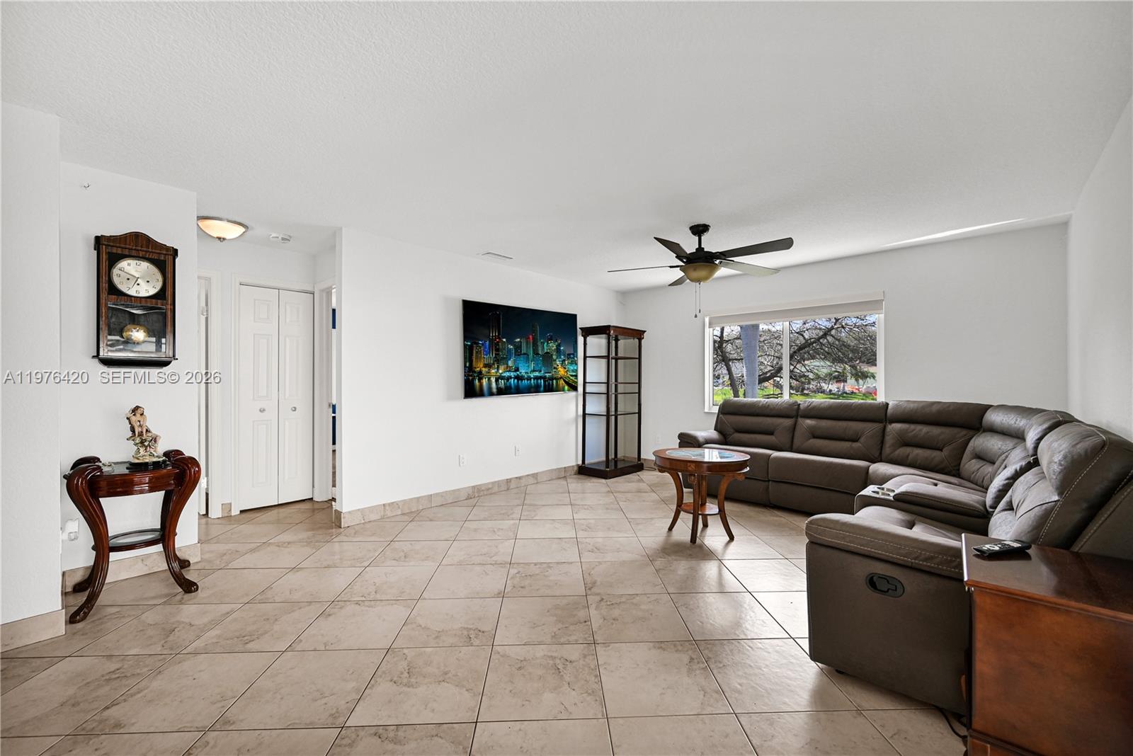 FLAMINGO GARDENS-PHASE TW - Residential Lease