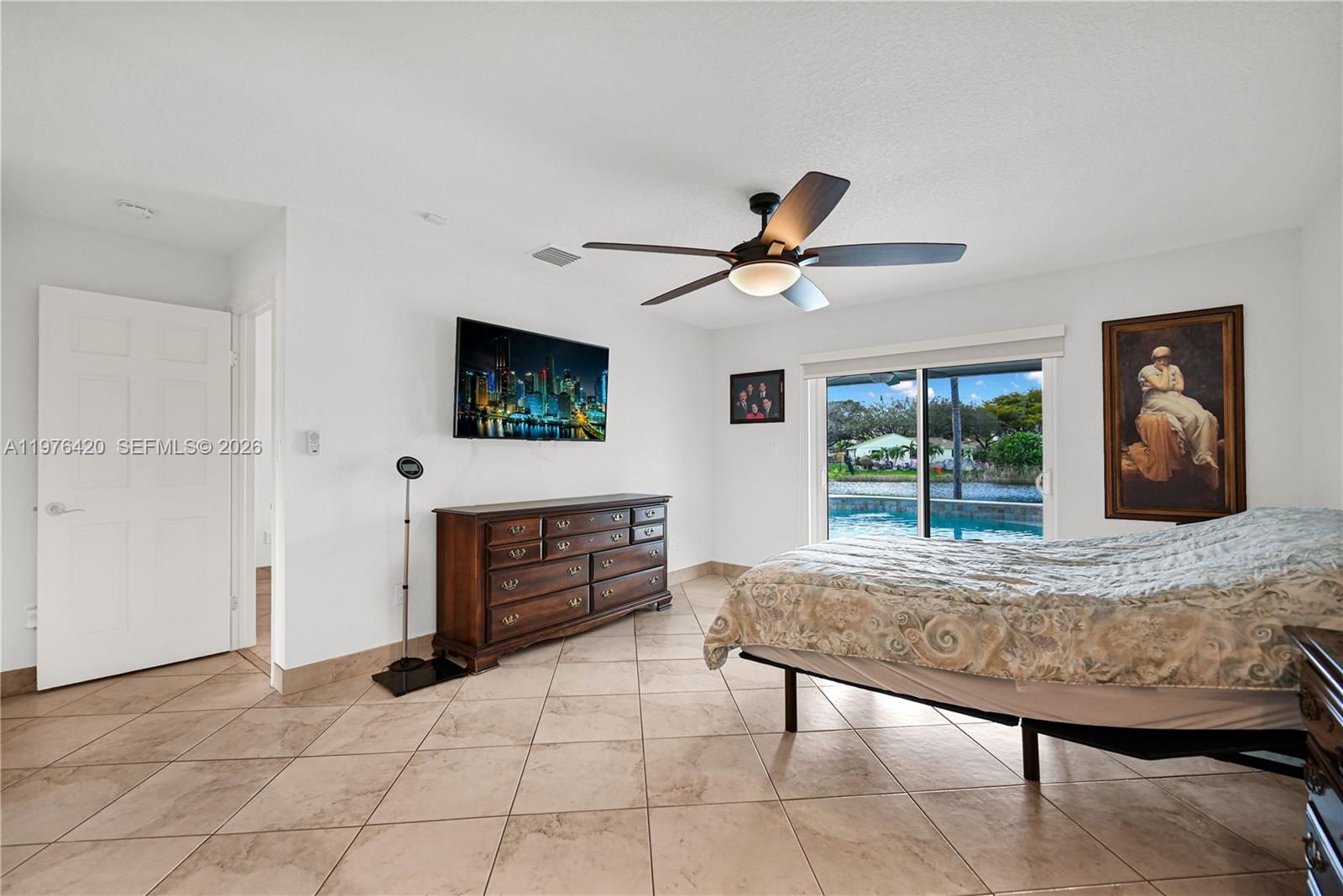 FLAMINGO GARDENS-PHASE TW - Residential Lease