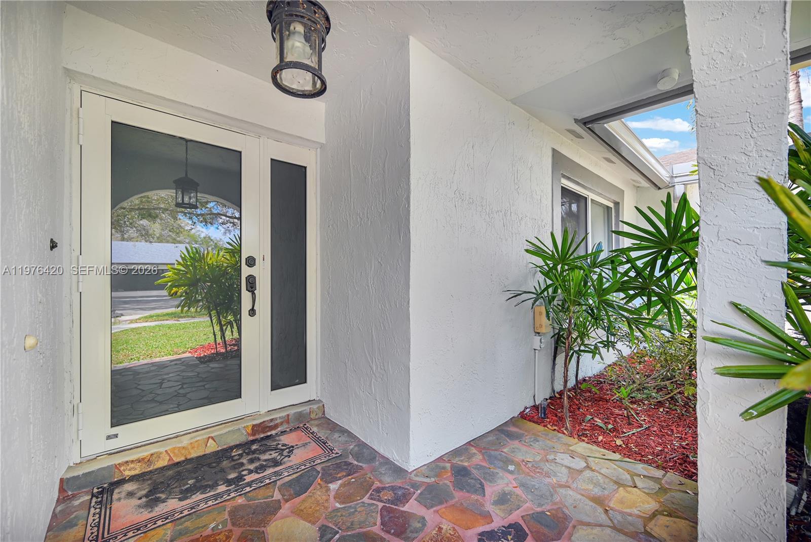 FLAMINGO GARDENS-PHASE TW - Residential Lease