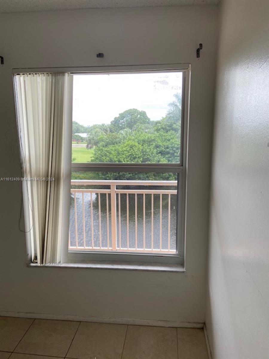 NEWPORT CONDO - Residential Lease