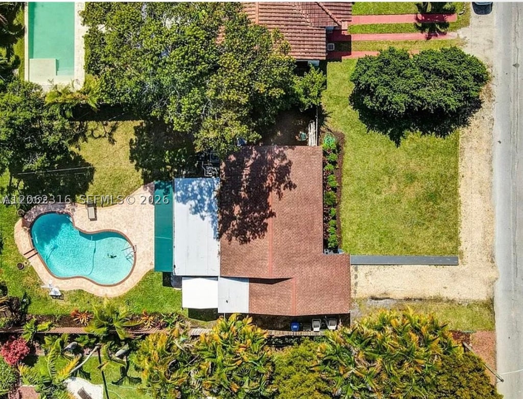 Photo of 1728 NE 17th Ter, Fort Lauderdale, FL 33305 (MLS # A12062316)
