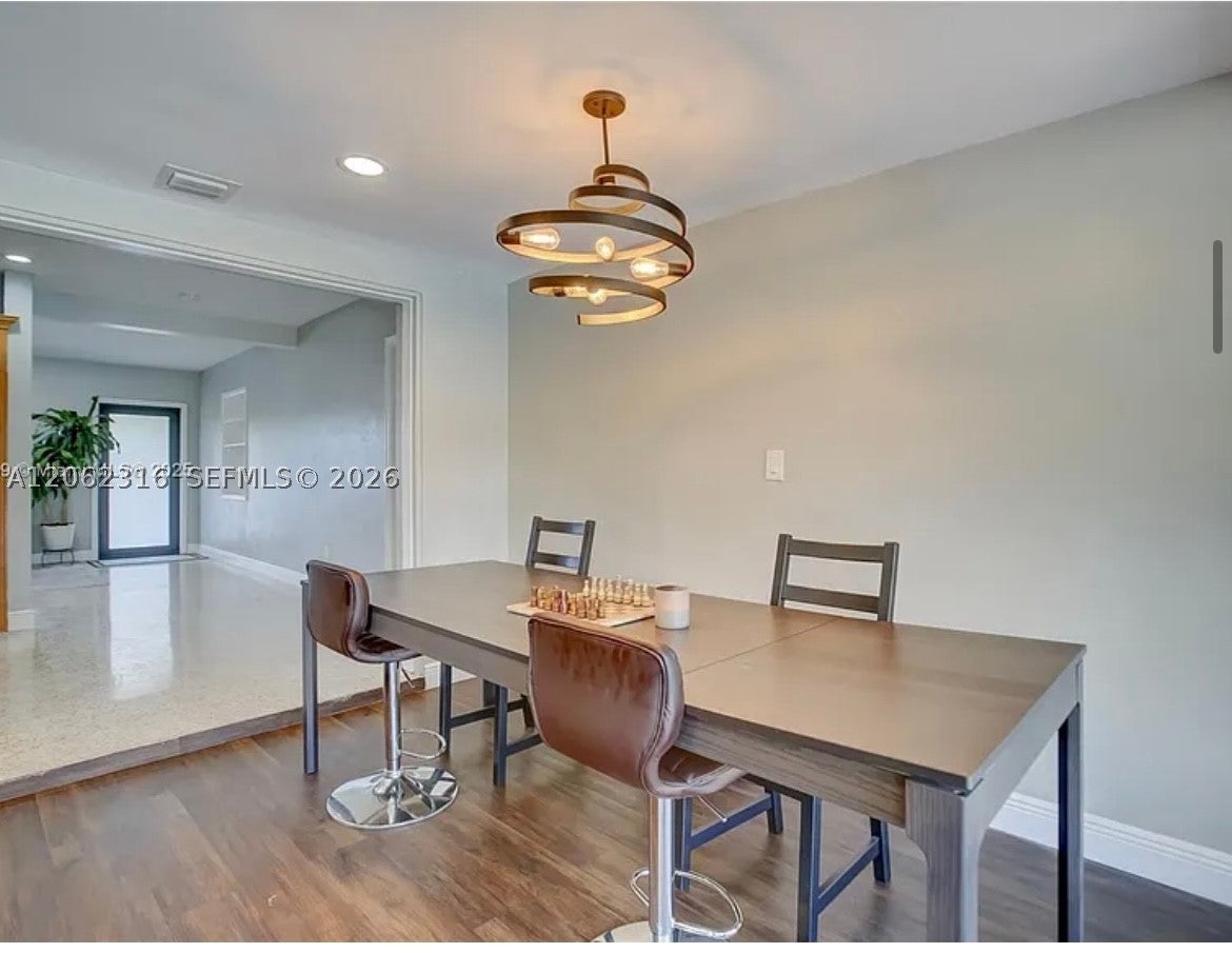 1728 NE 17th Ter