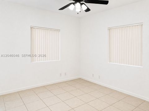 Tiny photo for 4950 Washington St #12-4, Hollywood, FL 33021 (MLS # A12046046)