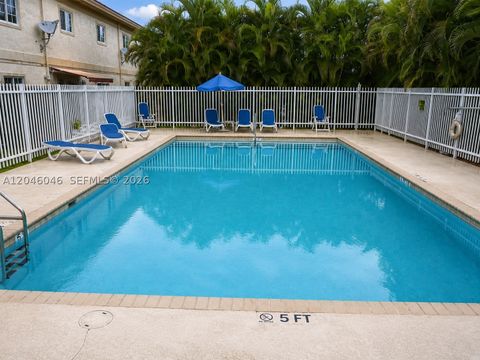Tiny photo for 4950 Washington St #12-4, Hollywood, FL 33021 (MLS # A12046046)