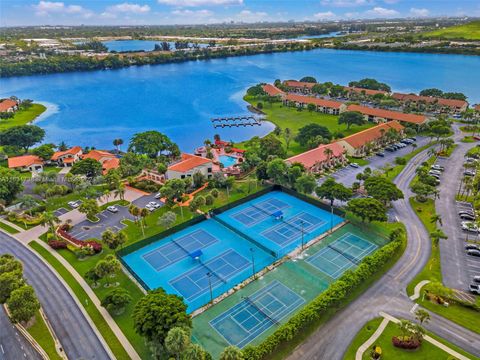 A home in Deerfield Beach