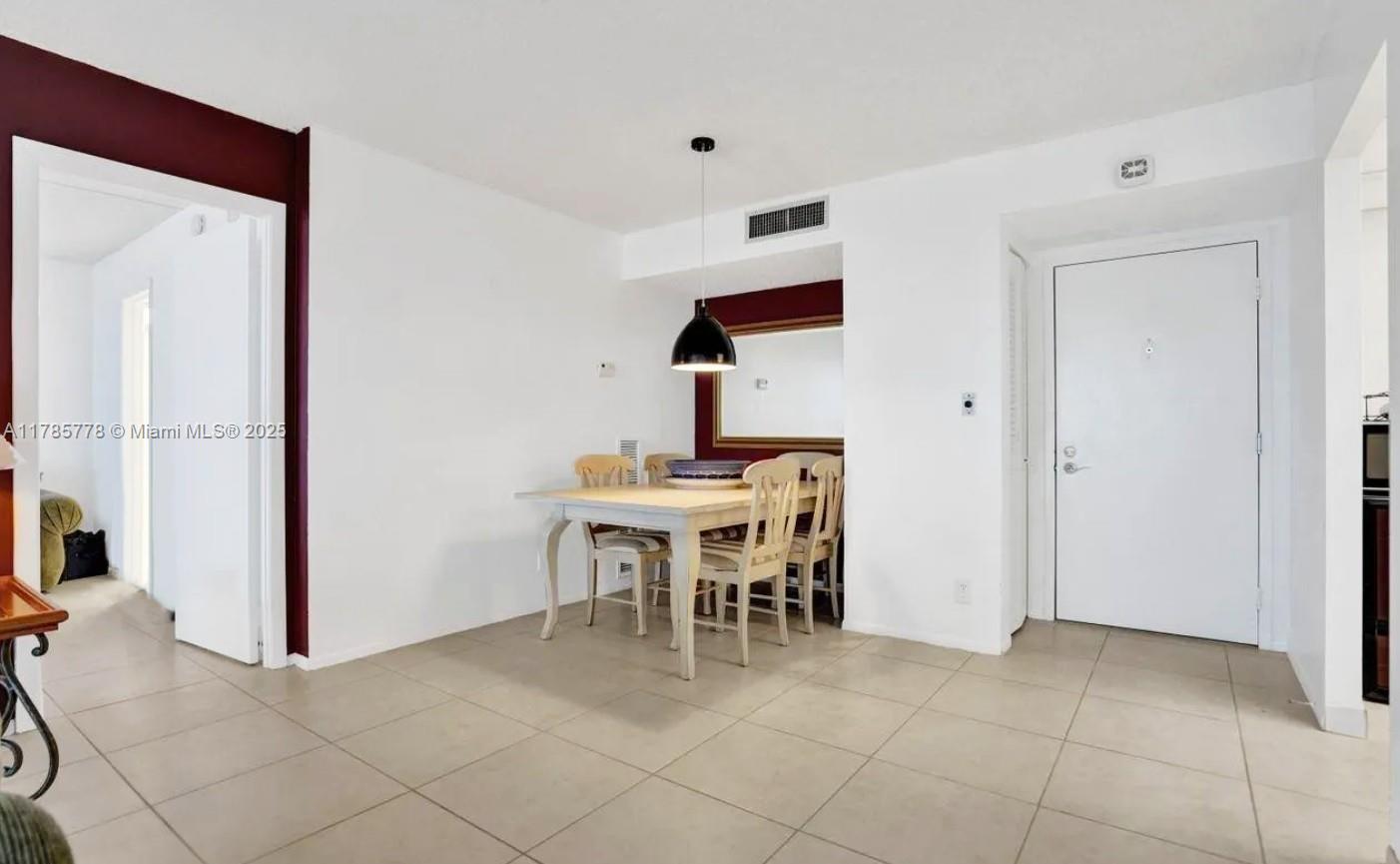 SILVER THATCH ATLANTIC PL - Residential Lease