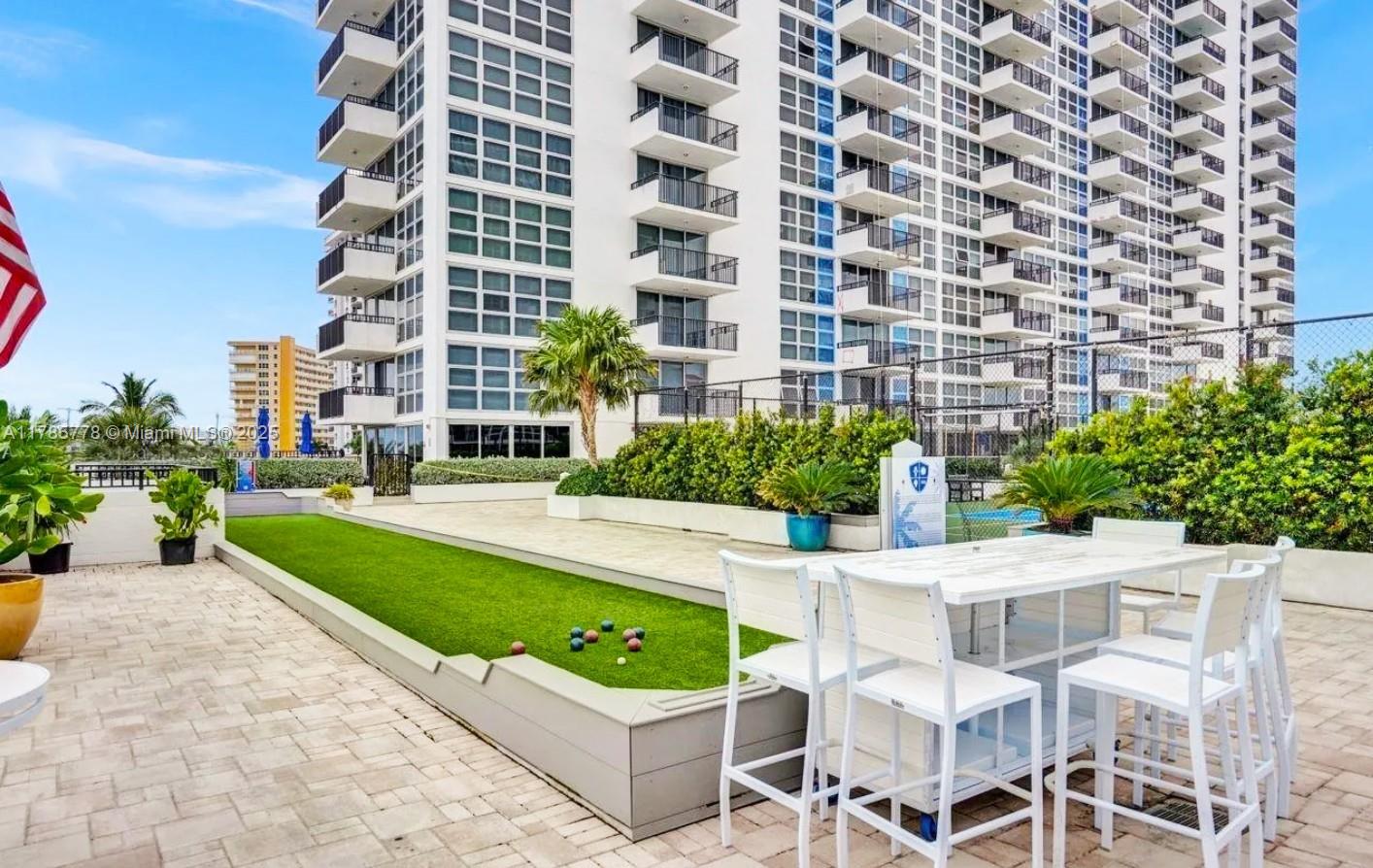 SILVER THATCH ATLANTIC PL - Residential Lease