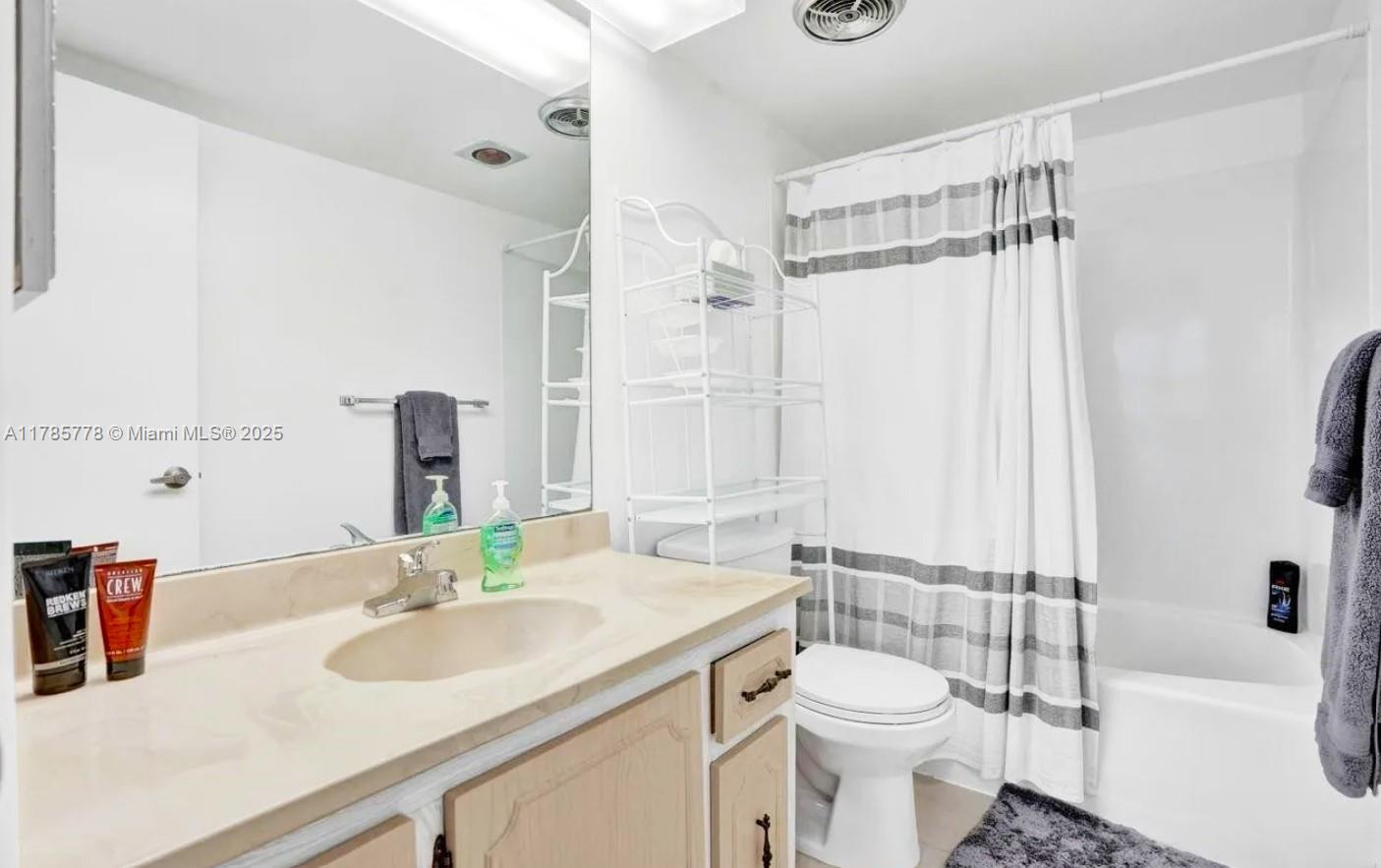 SILVER THATCH ATLANTIC PL - Residential Lease