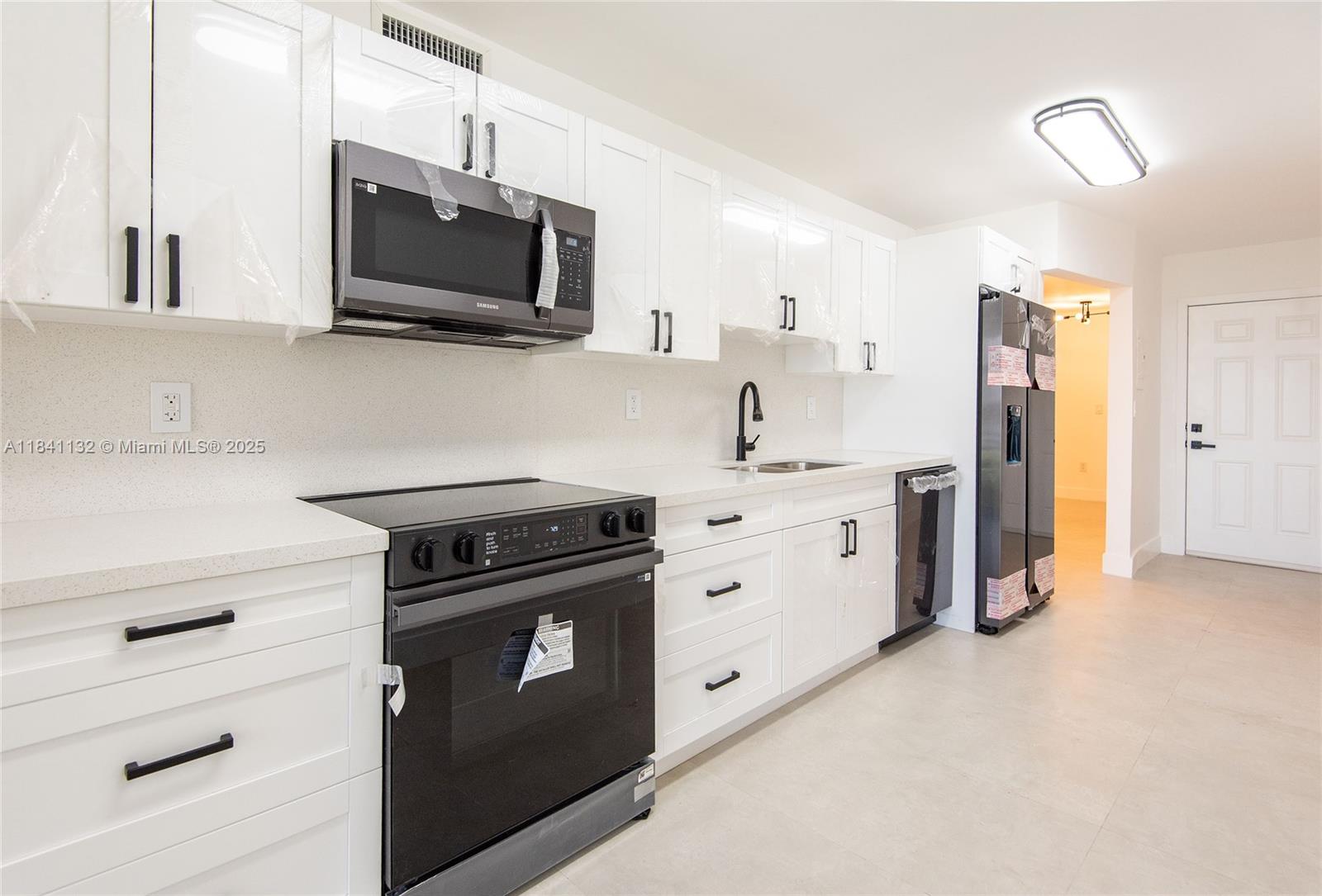 JADE WINDS GROUP-DAISY GA - Residential Lease