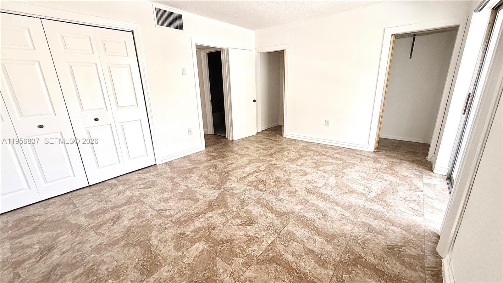 RO-MONT SOUTH CONDO J - Residential