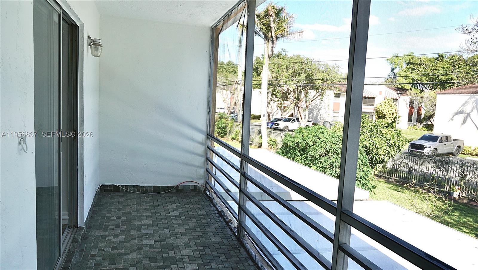 RO-MONT SOUTH CONDO J - Residential