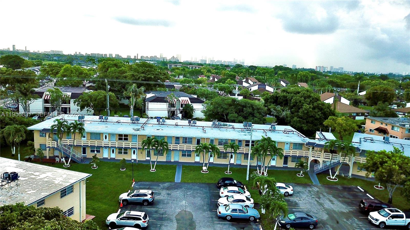 RO-MONT SOUTH CONDO J - Residential