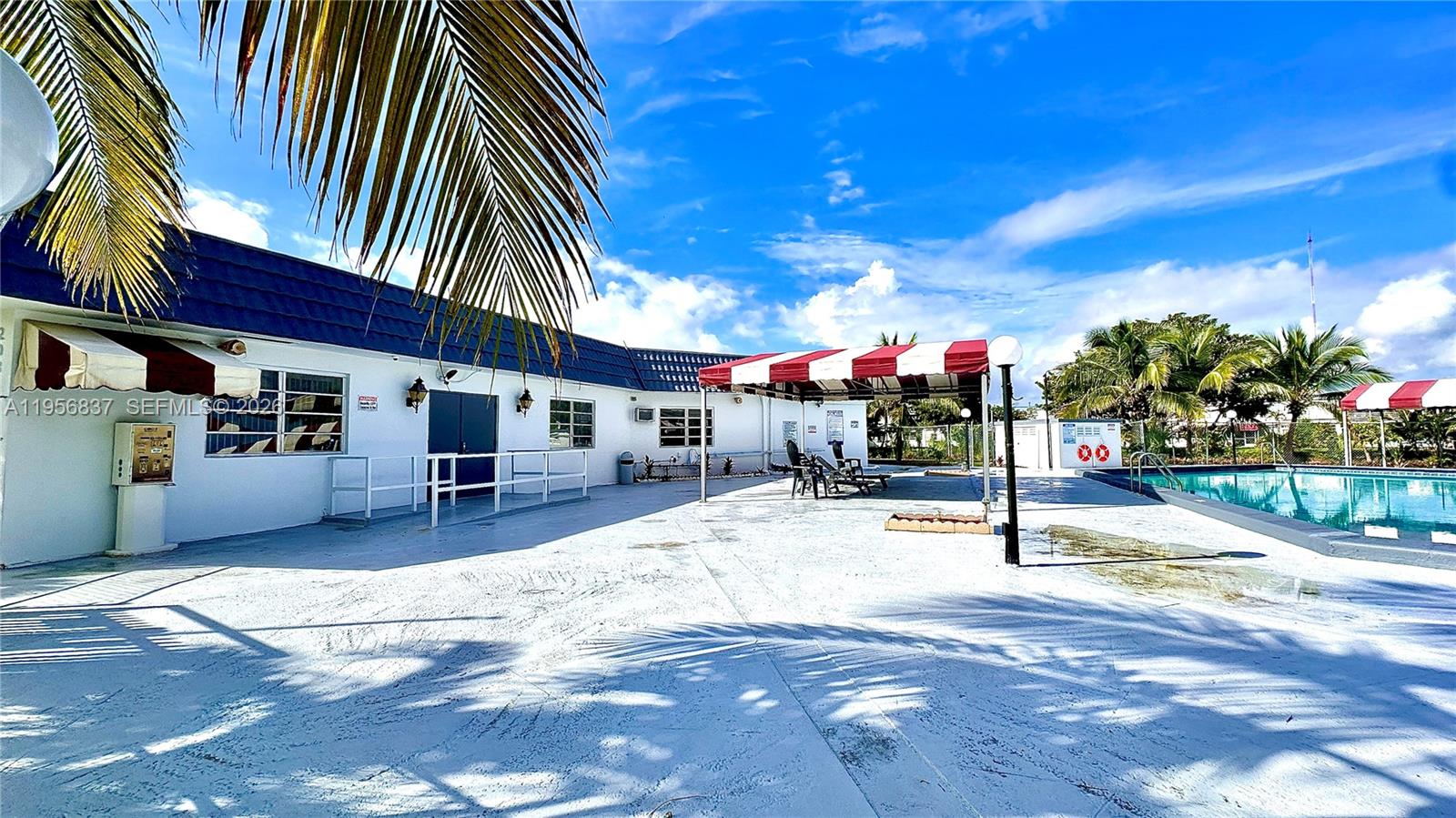 RO-MONT SOUTH CONDO J - Residential