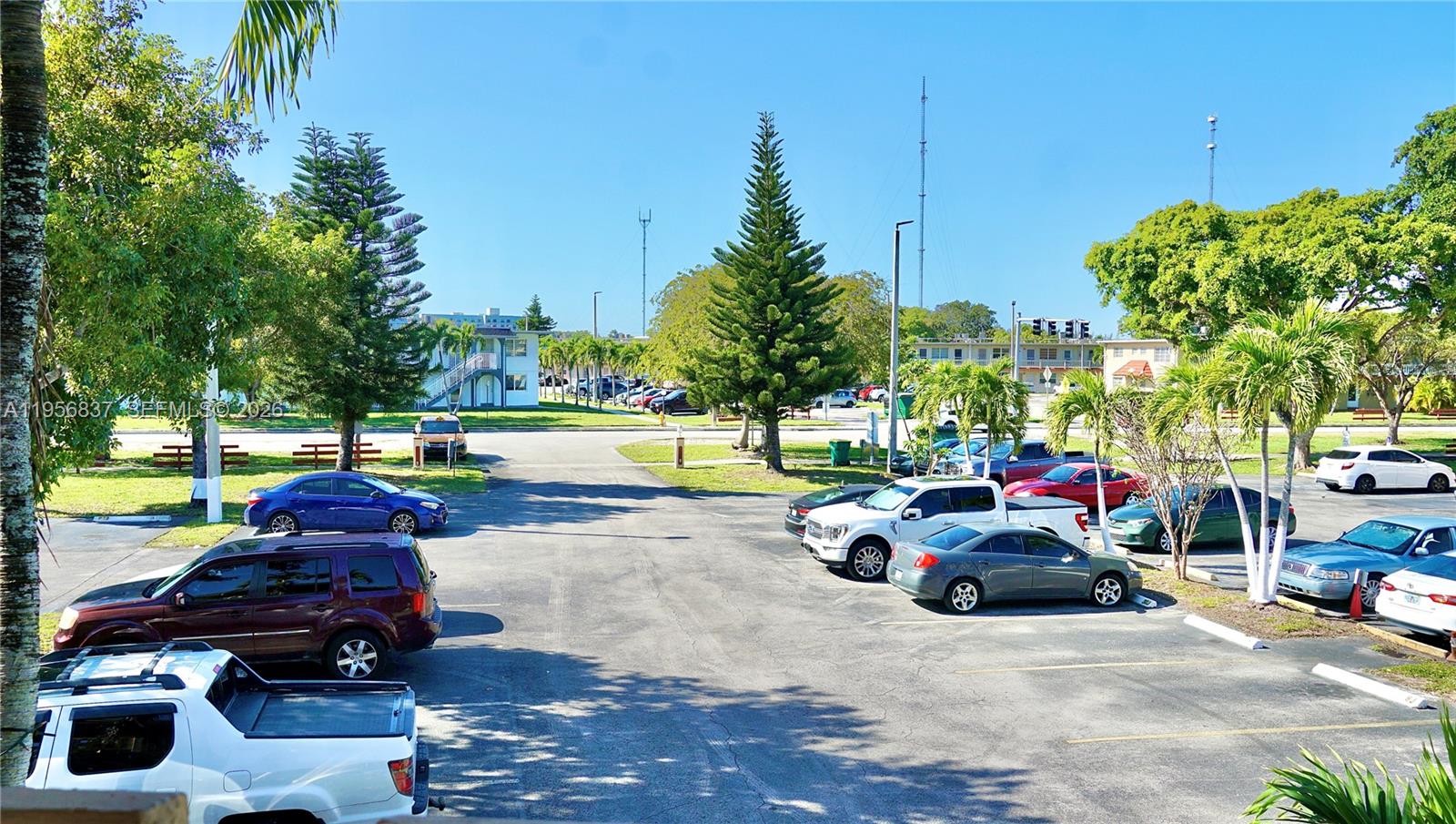 RO-MONT SOUTH CONDO J - Residential