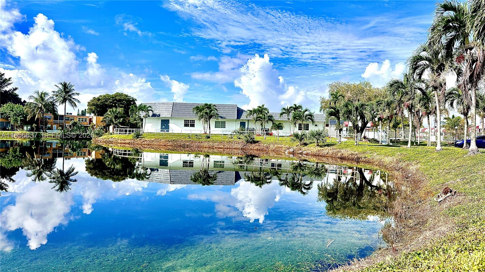 RO-MONT SOUTH CONDO J - Residential