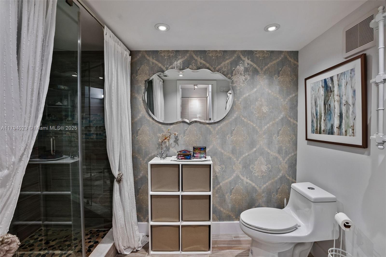 DORAL OAKS CONDO #1 - Residential