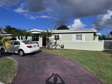 4311 SW 97th Pl Miami FL 33165