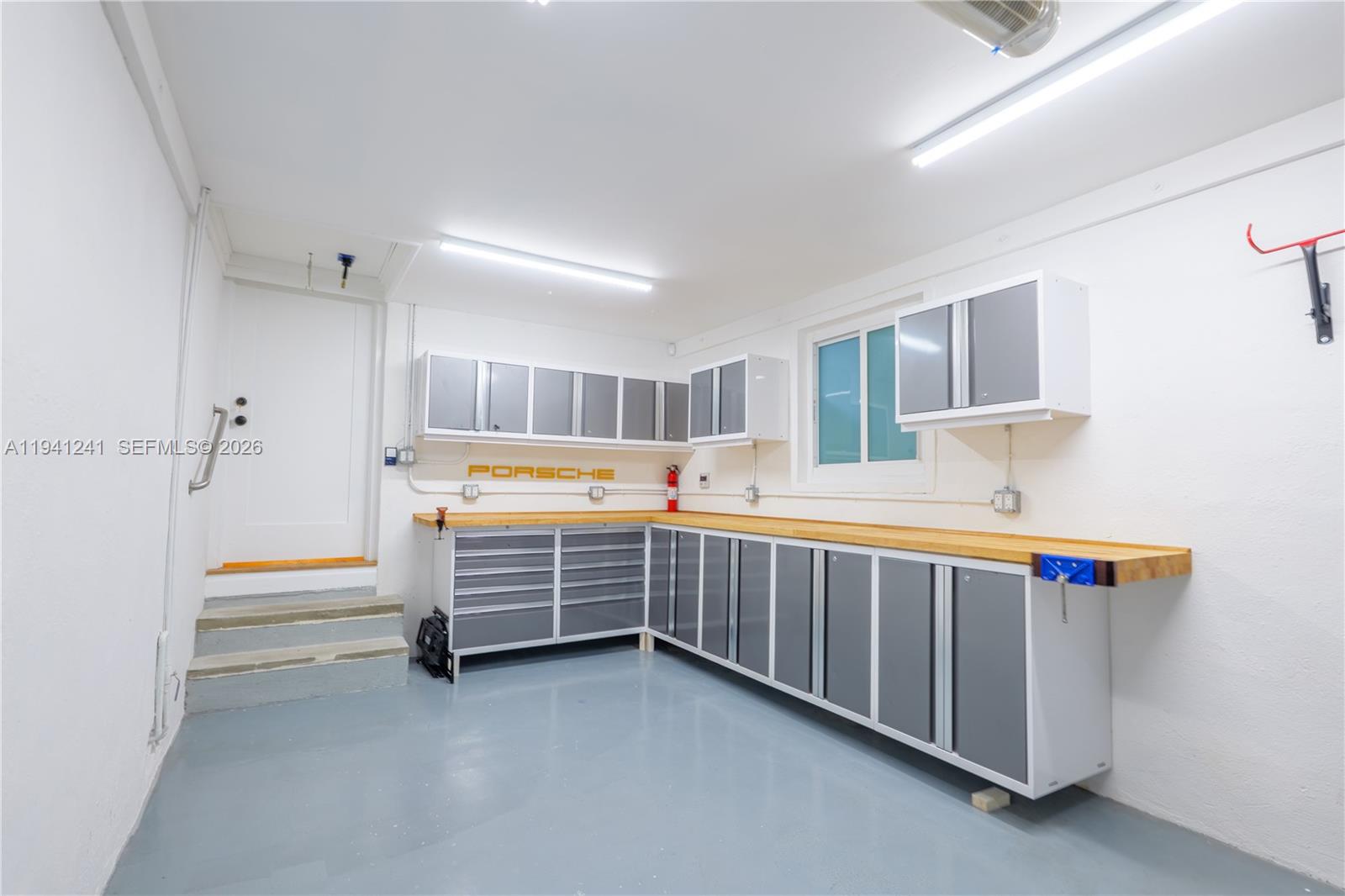 MIAMI SHORES SEC 1 AMD - Residential