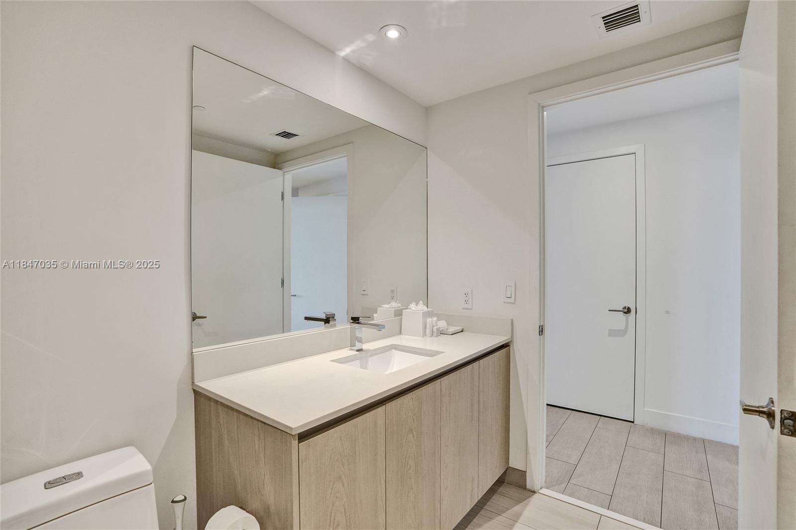 4010 SOUTH OCEAN CONDO - Residential