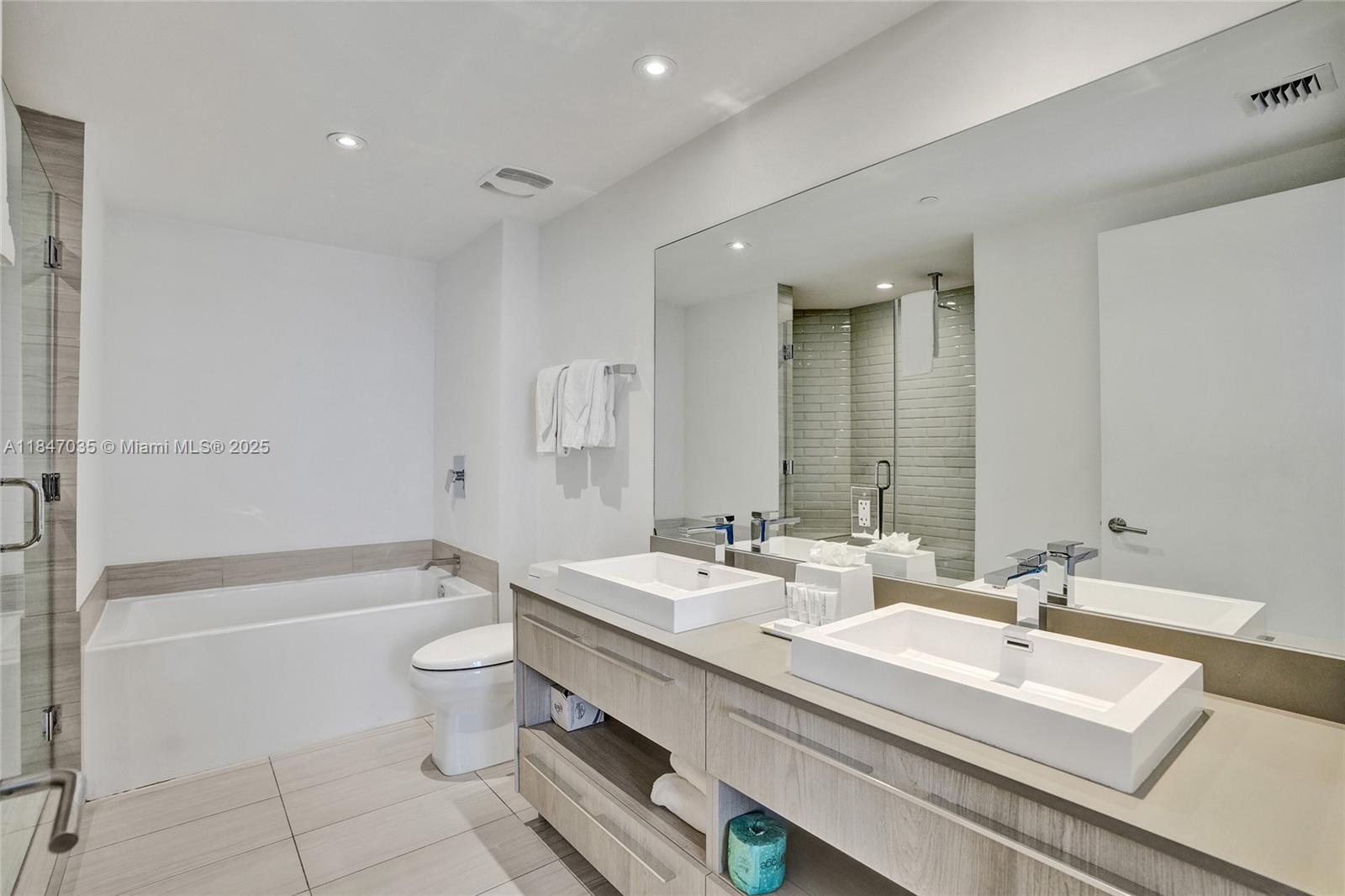 4010 SOUTH OCEAN CONDO - Residential