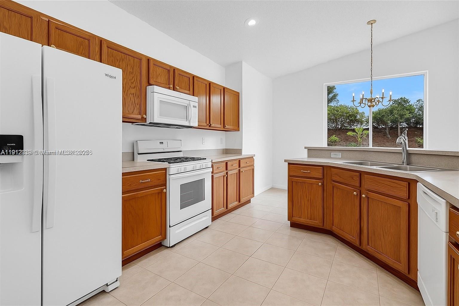 Laguna Isles - Residential