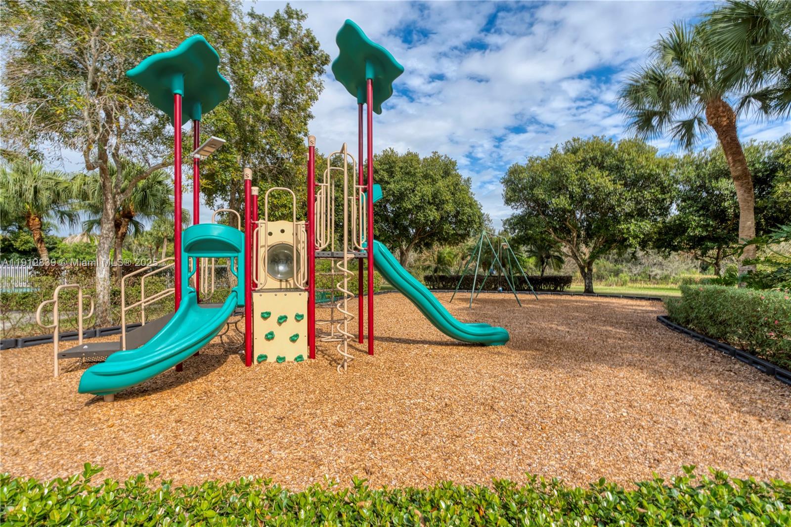 Laguna Isles - Residential