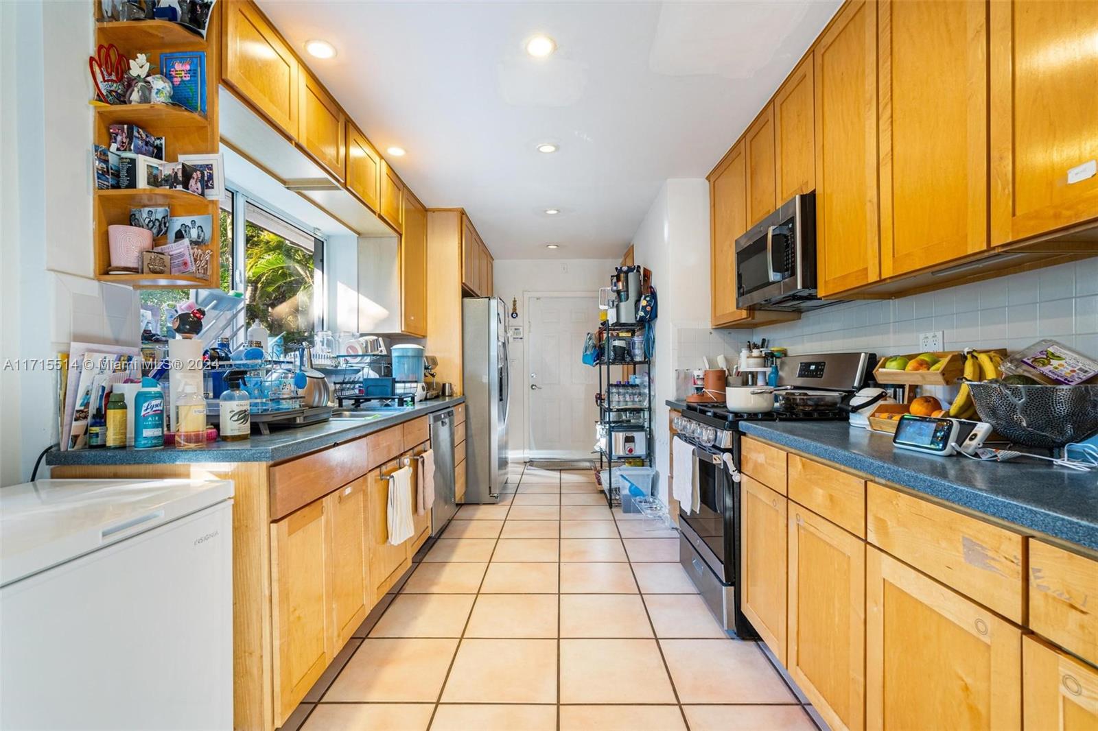 BAY HARBOR ISLAND - Residential
