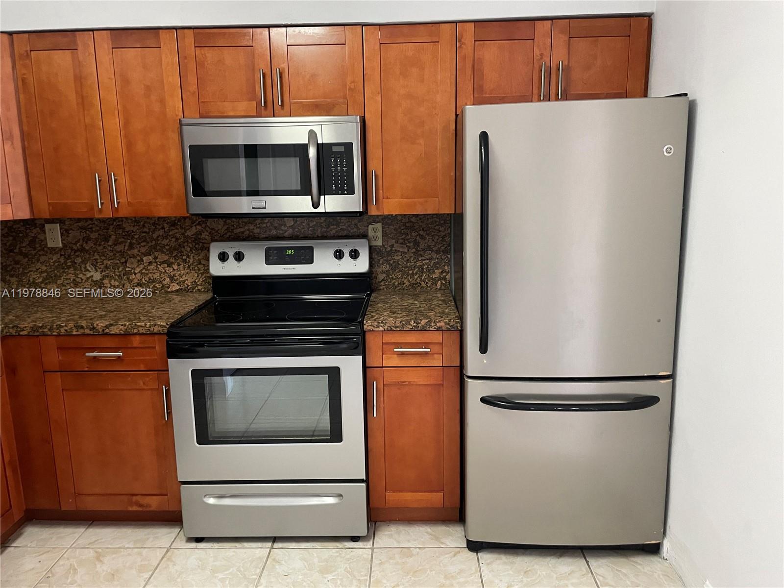 GROVE GARDENS CONDO - Residential