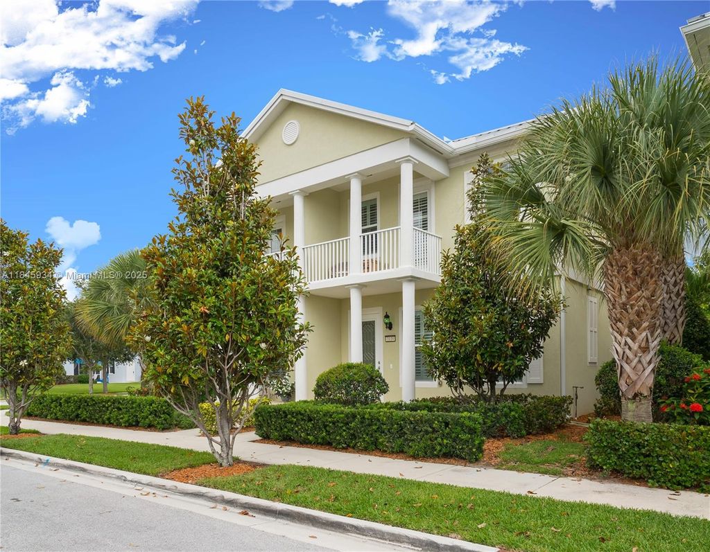 Photo of 1039 Key Largo St, Jupiter, FL 33458 (MLS # A11845934)