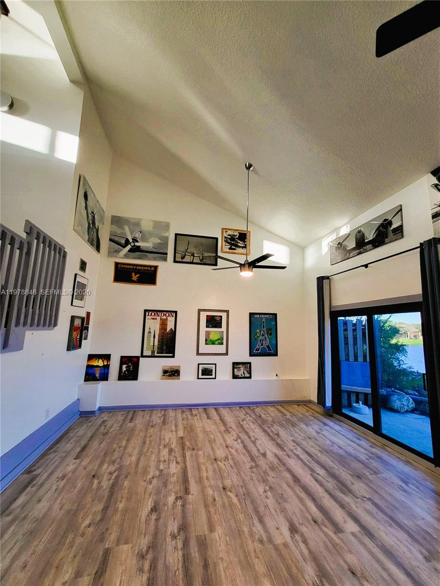 ALPINE LAKES - Residential