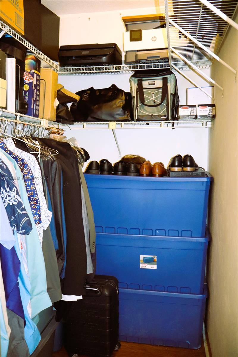 ALPINE LAKES - Residential