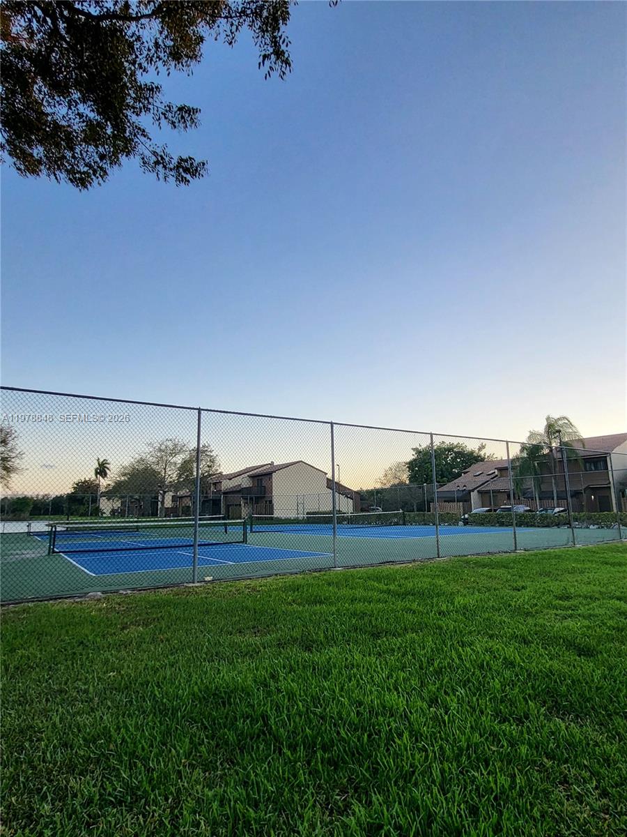 ALPINE LAKES - Residential