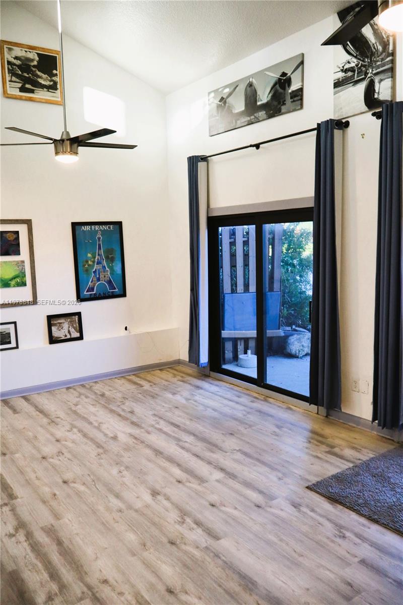 ALPINE LAKES - Residential