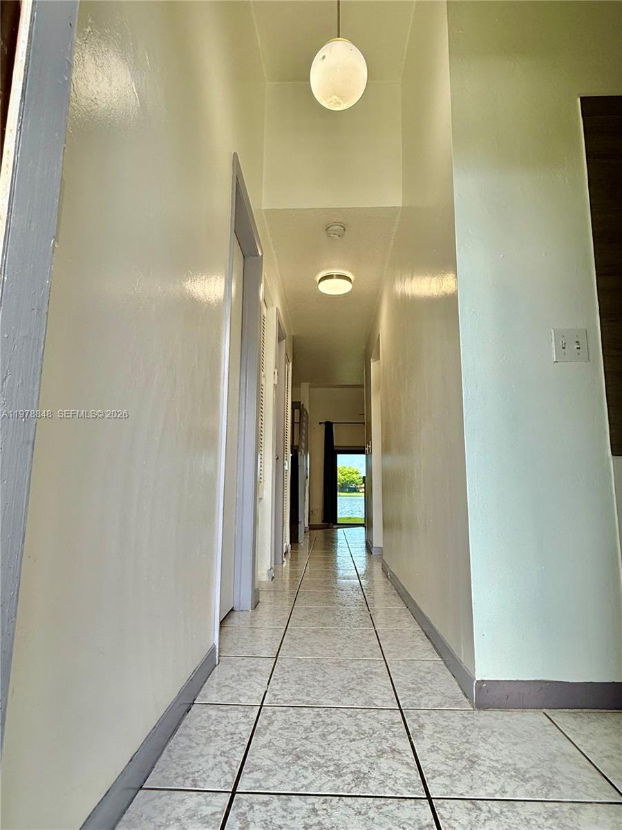 4224 SW 87th Ter