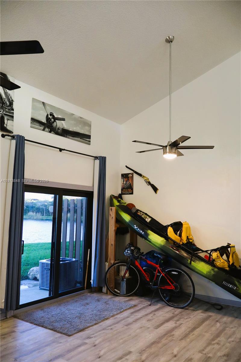 ALPINE LAKES - Residential