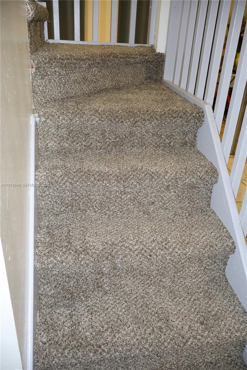 ALPINE LAKES - Residential