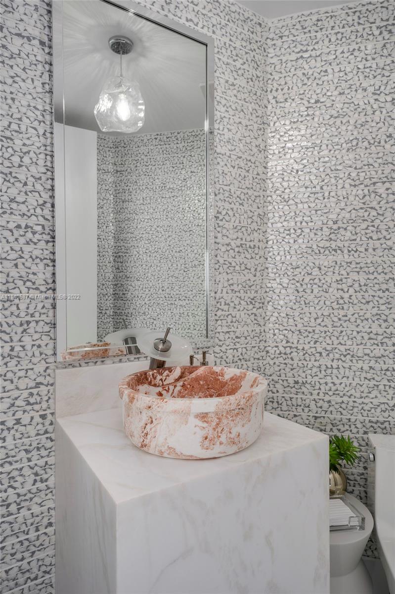 THE RESIDENCES AT THE BAT - Residential