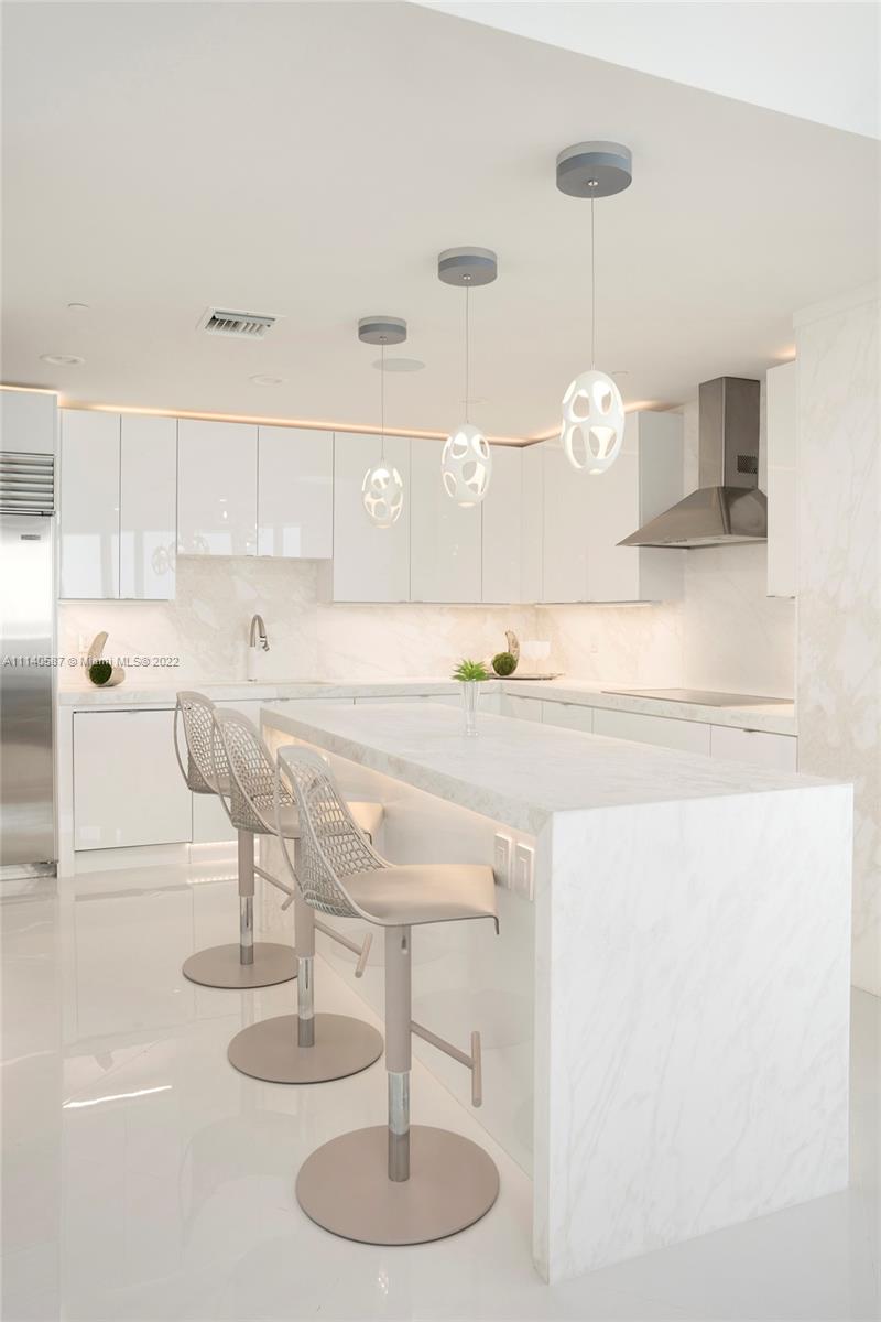 THE RESIDENCES AT THE BAT - Residential