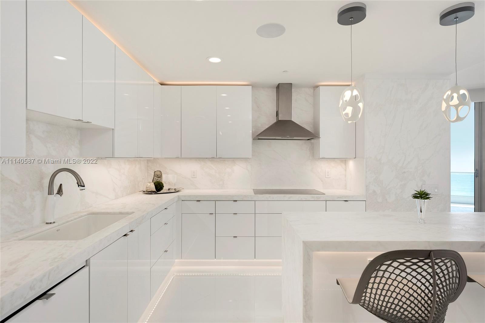 THE RESIDENCES AT THE BAT - Residential