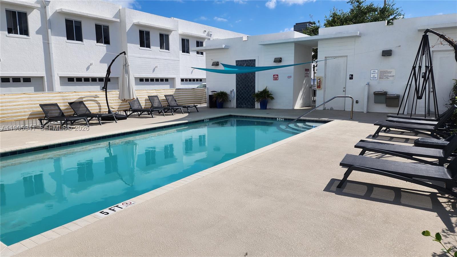 WEITZER AVENTURA PLACE CO - Residential Lease