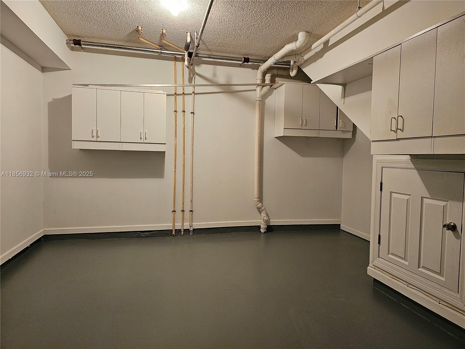 EL-AD POINCIANA CONDO - Residential Lease