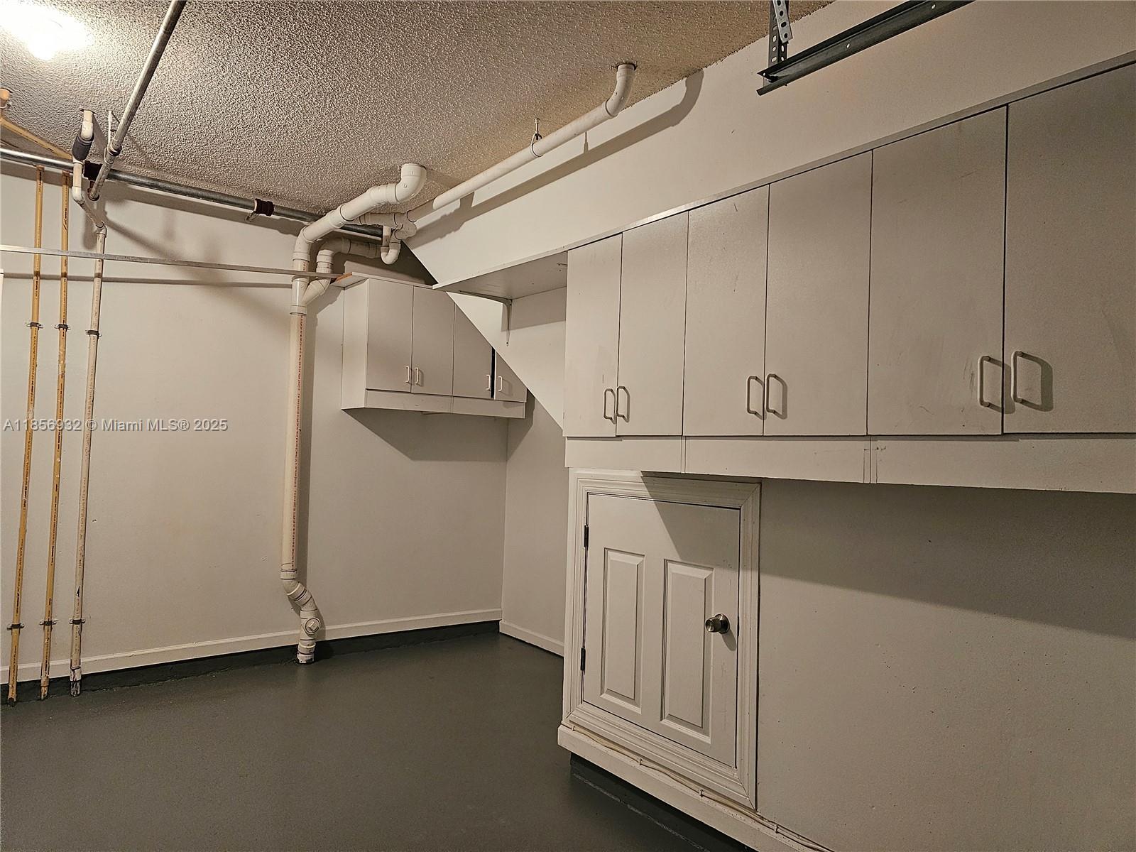 EL-AD POINCIANA CONDO - Residential Lease