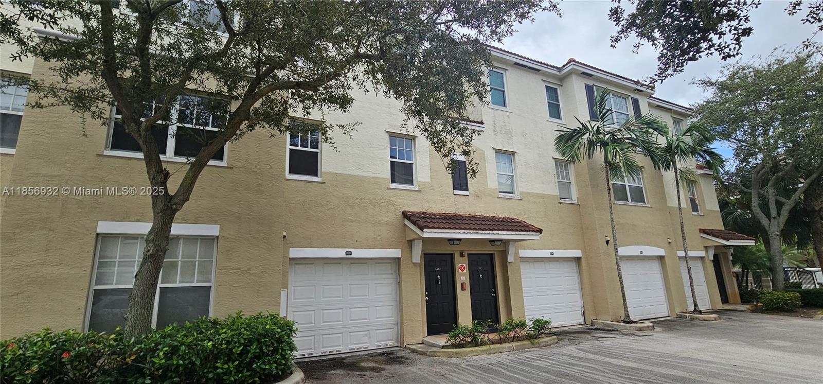 EL-AD POINCIANA CONDO - Residential Lease