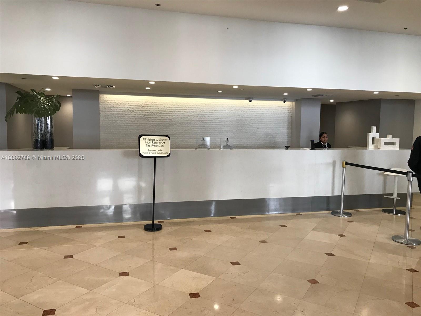 THE DECOPLAGE CONDO - Residential Lease