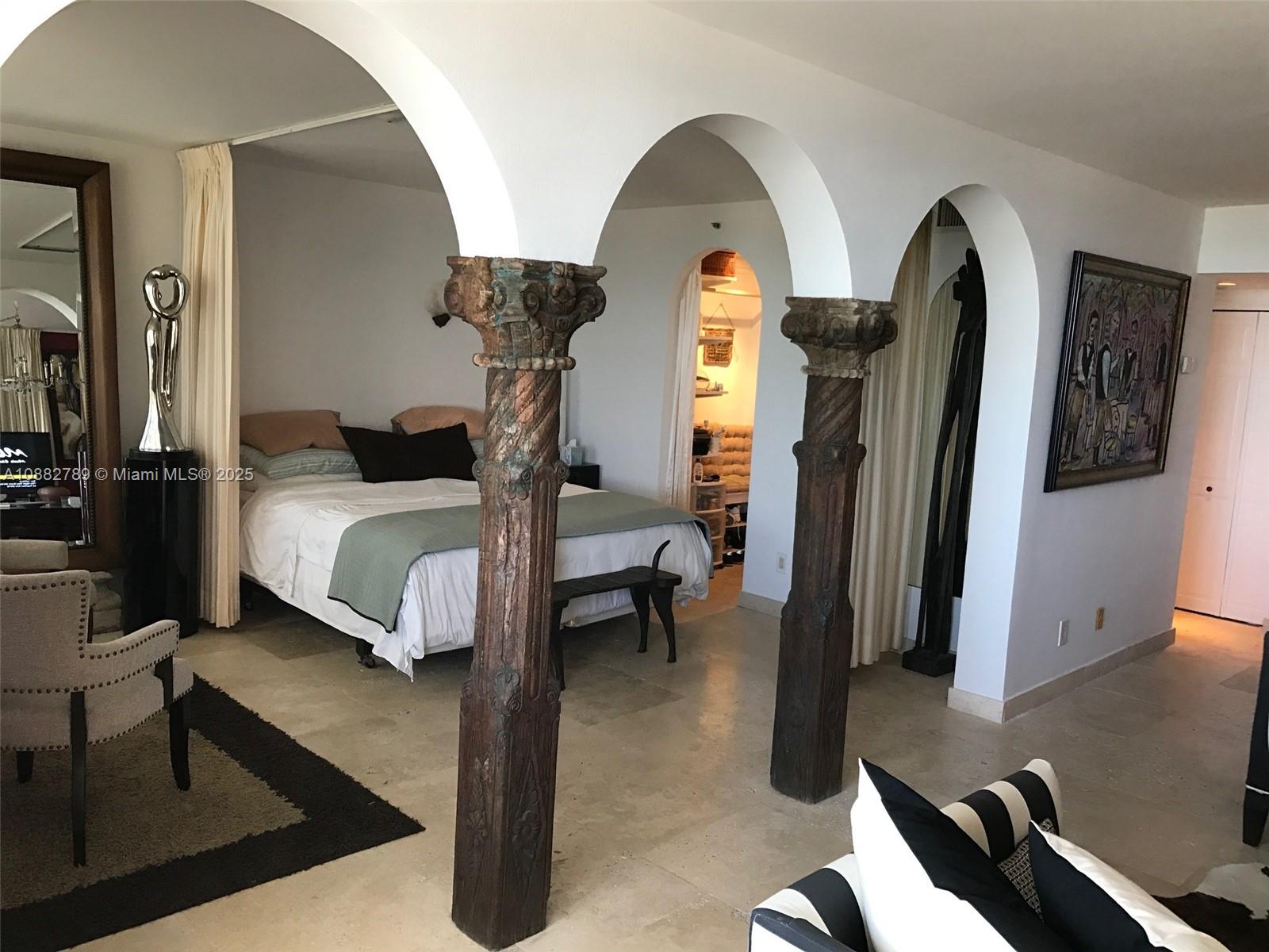 THE DECOPLAGE CONDO - Residential Lease